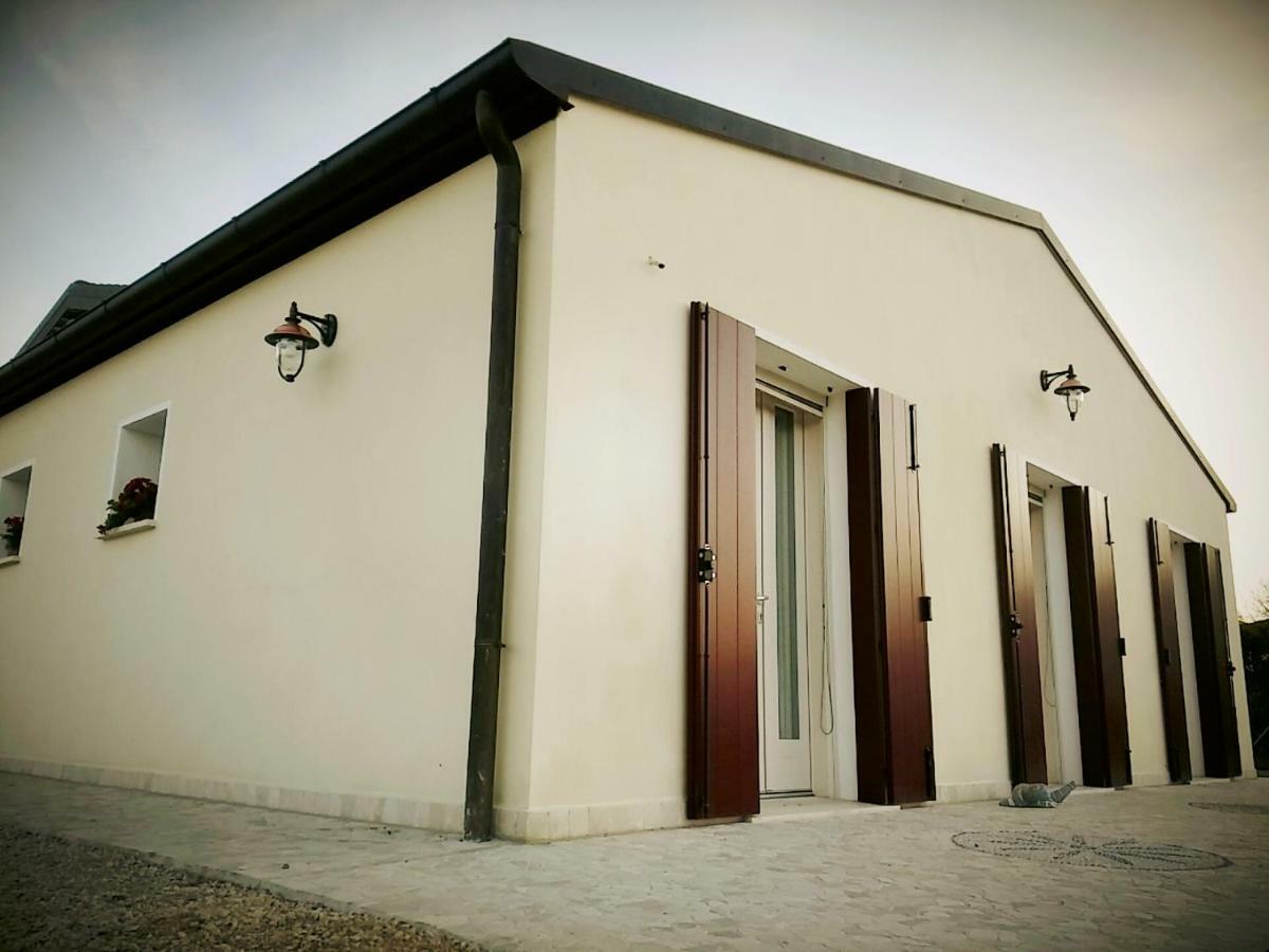 Agriturismo Honey Farm Piazzola sul Brenta Exterior photo